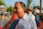 Invita alcalde Emilio de Hoyos a la Guelaguetza 2026 en Acuña