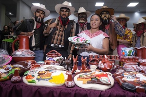 AGRICULTURA refrenda el valor de las tradiciones rurales con la celebración del Xantolo