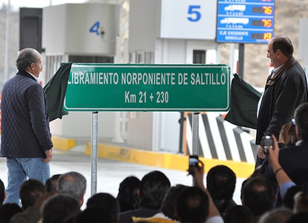 Inauguran el presidente Felipe Calderón y el gobernador Rubén Moreira, Libramiento Norponiente en Saltillo