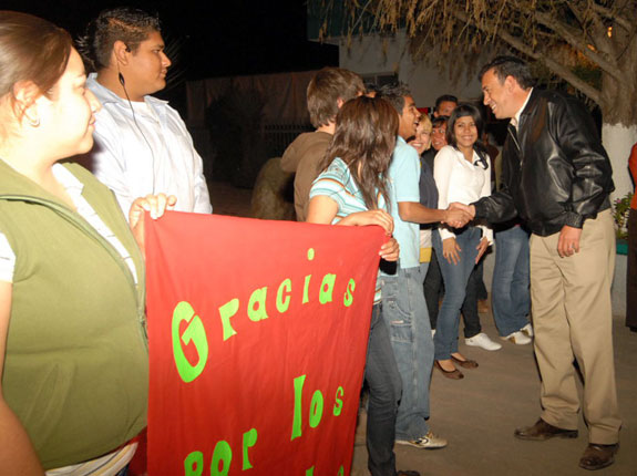 Apoyará el gobierno de la gente a estudiantes del Tecnológico de Sabinas para que continùen sus estudios