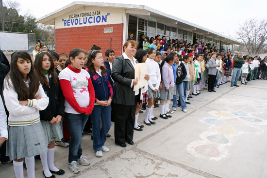 Acuña inicia programa de Rehabilitación de Espacios Educativos 