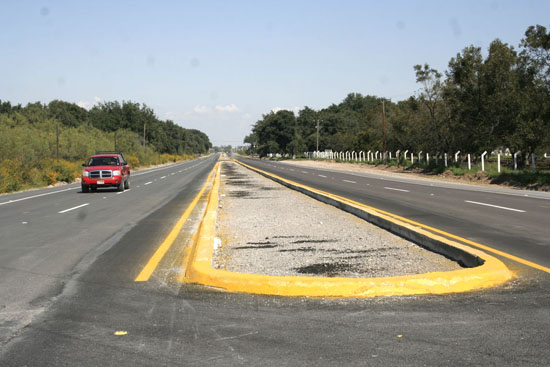 El gobierno de Humberto Moreira entrega la modernización del principal acceso a Allende 