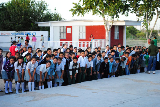 Alumnos de la escuela primaria Humberto Gómez Martínez