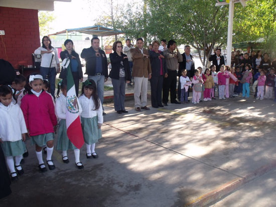 Acude Antonio Nerio a Jardín de Niños Primavera 