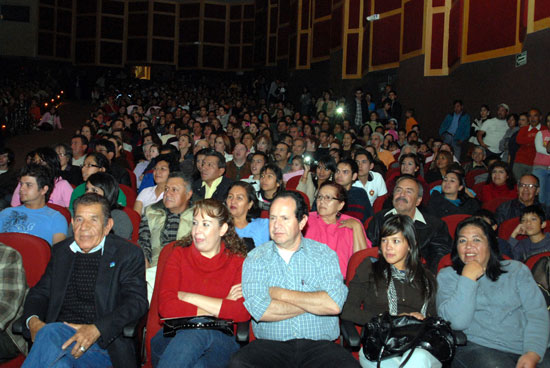 Cerca de 14 mil coahuilenses disfrutaron del espectáculo del Ballet Folclórico de Amalia Hernández