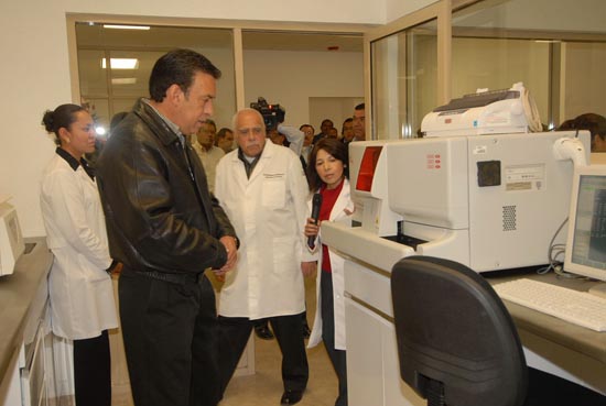 Inauguró el Gobernador Humberto Moreira el Hospital General de Saltillo