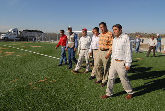 Supervisa el gobernador Humberto Moreira el parque recreativo “La Chimenea” en Nueva Rosita 