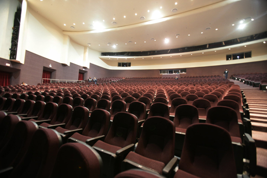 Inaugura el gobernador Humberto Moreira el Teatro de la Ciudad de Monclova 