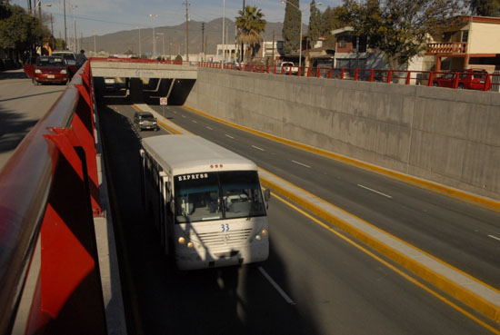 Pasos inferiores evitan cortes a la circulación por cruces de trenes 