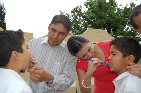 Alcalde y Primera Dama dan arranque de la Primera Semana de Salud Bucal 