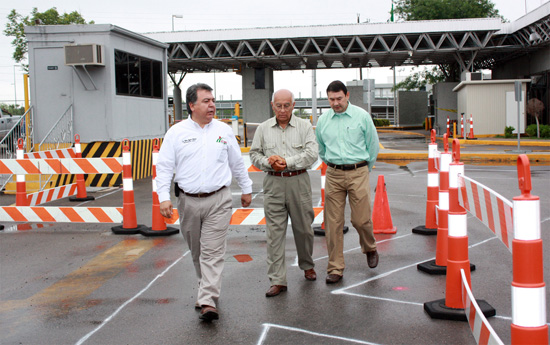 EL ALCALDE ALBERTO AGUIRRE VILLARREAL PUSO EN MARCHA LA CONSTRUCCIÓN DE DOS NUEVOS CARRILES EN EL PUENTE INTERNACIONAL  