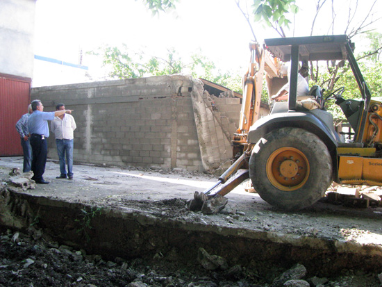 INICIA EL ALCALDE DE ACUÑA TRABAJOS DE DEMOLICION COMO ETAPA DEL PROYECTO DE LA AMPLIACION DE LOS PATIOS FISCALES DE LA ADUANA LOCAL 