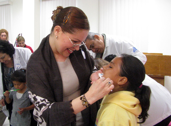 PRESIDENTA DEL SISTEMA DIF PONE EN MARCHA PRIMERA SEMANA NACIONAL DE SALUD BUCAL  