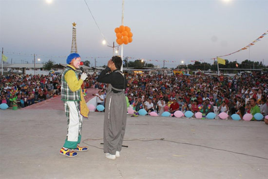 Miles de niños se divierten en macro festejo organizada por el DIF y la presidencia municipal 