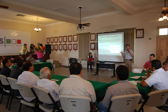 Jesús María Montemayor Garza, presidente municipal de Sabinas recibió a sus homólogos de San Juan de Sabinas, Juárez, Progreso y Melchor Muzquiz.