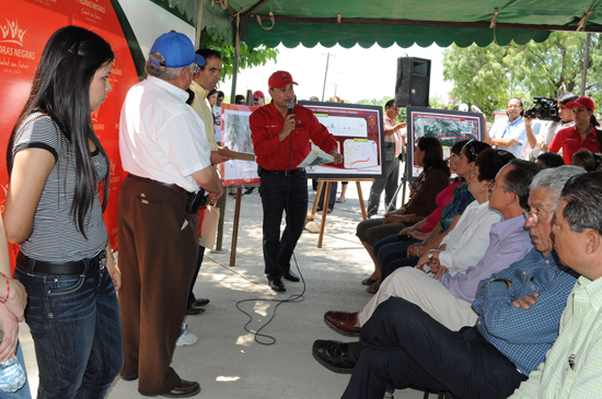 ENTREGA PRESIDENTE MUNICIPAL OBRAS CON SENTIDO SOCIAL 