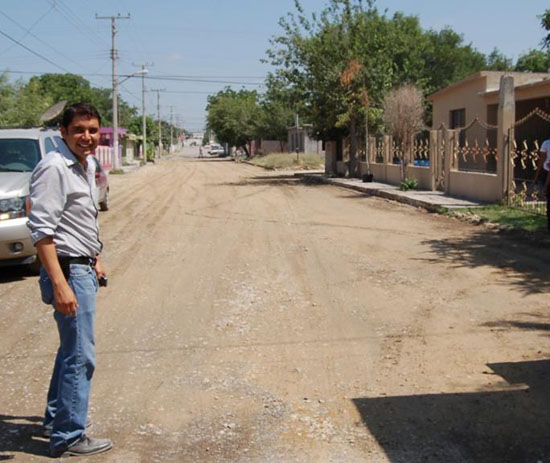 Recorre Antonio Nerio obras en proceso 