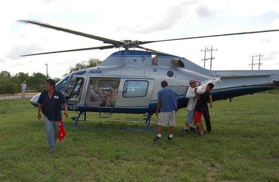 40 vuelos de helicóptero para ayudar damnificados en Nueva Rosita