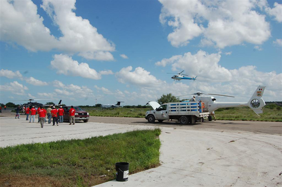 40 vuelos de helicóptero para ayudar damnificados en Nueva Rosita