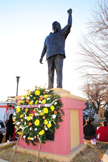 Realizan homenaje en el Noveno Aniversario Luctuoso de Evaristo Pérez Arreola