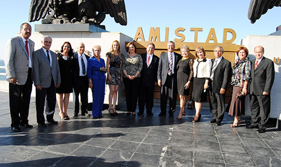 Celebran el tradicional Abrazo de la Amistad