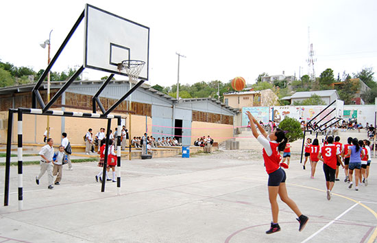 Inauguró el alcalde el Primer Torneo de Baloncesto en la Secundaria Federal No. 1