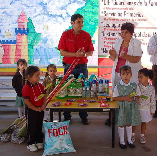 Lleva Antonio Nerio programa “Presidencia en tu Escuela” a jardín de niños