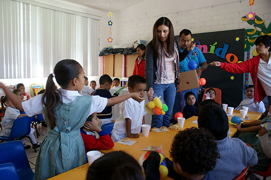 Continúa Anateresa Villaseñor de Nerio con programa Trabajando por tu Salud