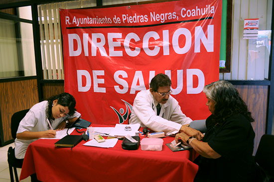 Encabeza alcalde audiencias públicas y brigada médica