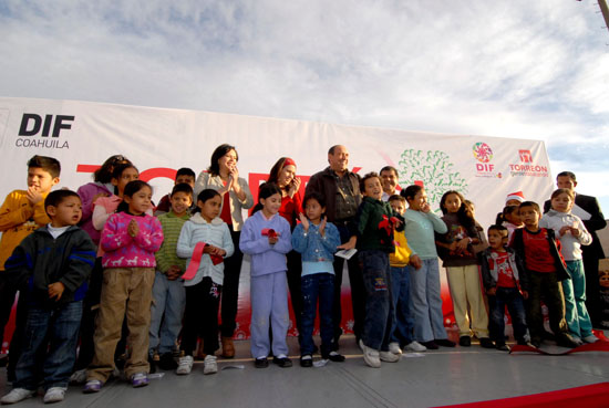 Torreón cuenta con la segunda pista de hielo de Coahuila