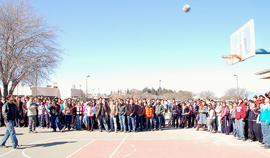 Inaugura Antonio Nerio primer torneo deportivo Interprepas