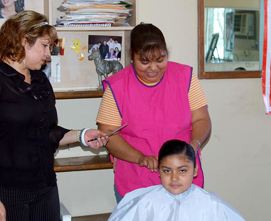 Inicia curso de corte de cabello en el DIF