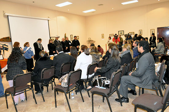 Reconocimiento a odontólogos de Piedras Negras