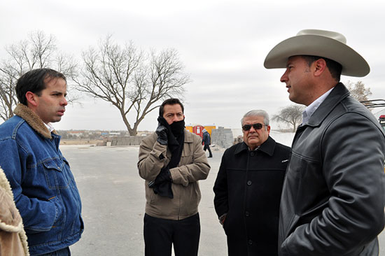 Recorre alcalde áreas de estacionamiento en Gran Plaza