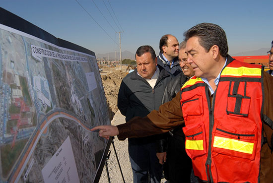 Supervisa el gobernador Jorge Torres López la ampliación de la prolongación Manuel Pérez Treviño