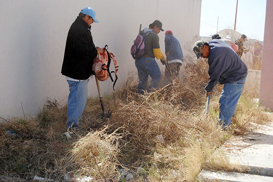 Ecología continúa con campaña de limpieza en el sector de Noblasi