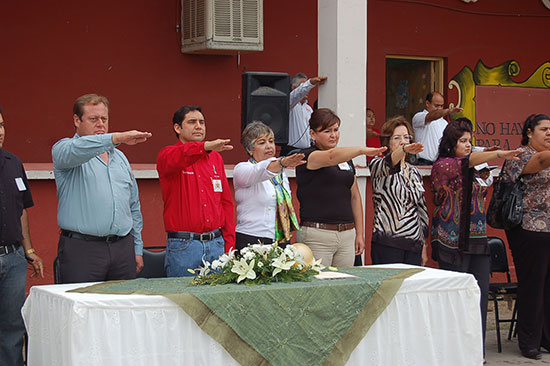 Encabeza Antonio Nerio 60 aniversario de escuela Rubén Moreira