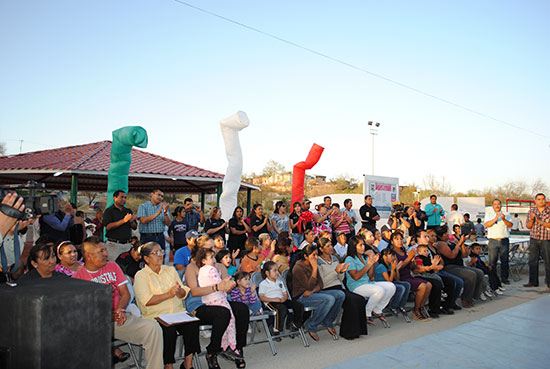 Inauguran Plaza Comunitaria en la colonia Porvenir