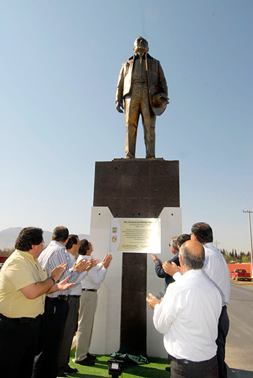 Preside el gobernador Jorge Torres López homenaje al ex mandatario coahuilense Eulalio Gutiérrez Treviño