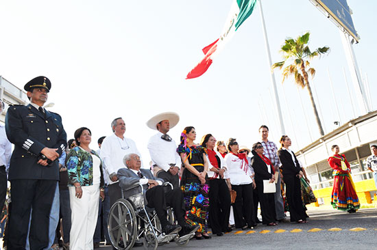 Reafirma alcalde de Piedras Negras compromiso de colaboración y respeto con comunidad de Eagle Pass