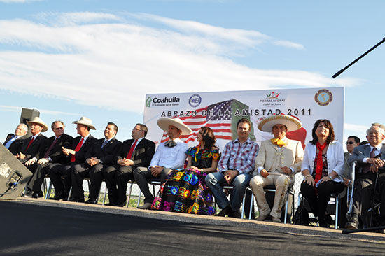 Reafirma alcalde de Piedras Negras compromiso de colaboración y respeto con comunidad de Eagle Pass