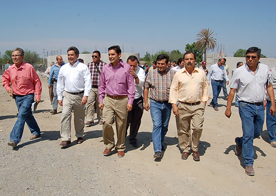 Recorren el Gobernador Torres López y Antonio Nerio la colonia Maseca y parque La Chimenea