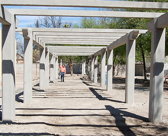 Supervisa Antonio Nerio avance de Plaza Bicentenario