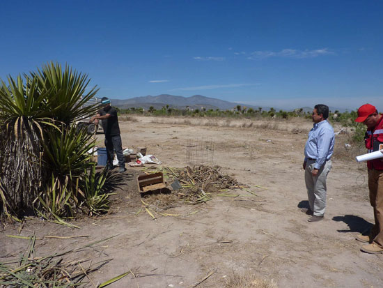 El gobernador Jorge Torres López sobrevoló el área del incendio forestal