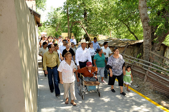 Pavimenta municipio Callejón del Olvido