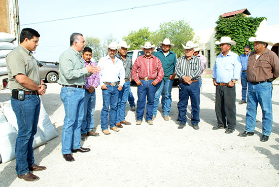 Apoyan a productores agrícolas de Norte afectados por la sequía