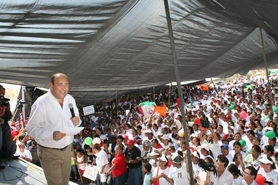 Inicia Rubén Moreira en Saltillo la segunda etapa de su campaña