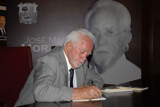 El gobernador Jorge Torres López presentó el libro del arquitecto José María Morales del Bosque