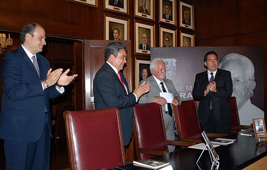 El gobernador Jorge Torres López presentó el libro del arquitecto José María Morales del Bosque