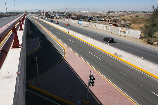 El puente “Álamos” contribuye a la fluidez vehicular sobre el periférico de Torreón